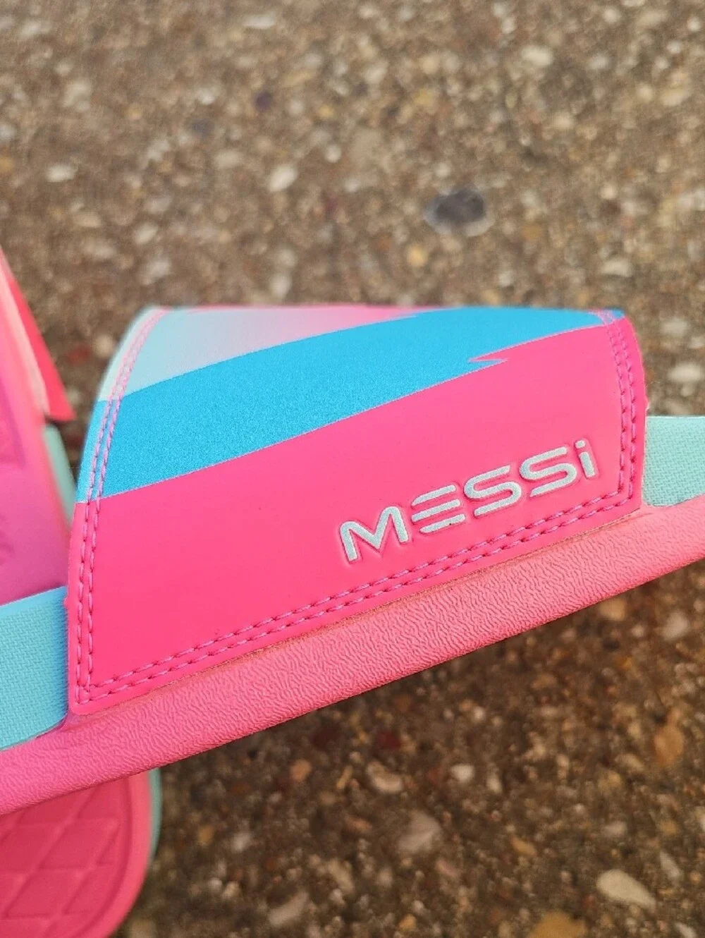 adidas sporty lionel